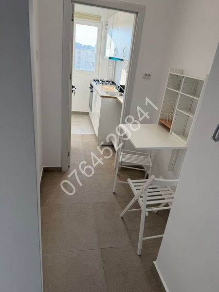 Titulescu, Victoriei Str. Veronica Micle, la 8 min. metrou Piata Victoriei.