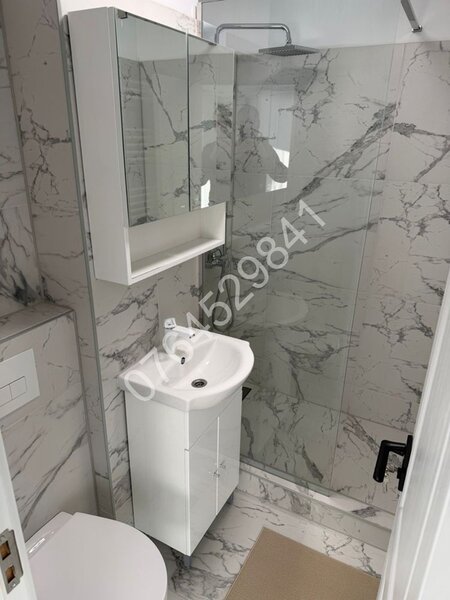 Titulescu, Victoriei Str. Veronica Micle, la 8 min. metrou Piata Victoriei.